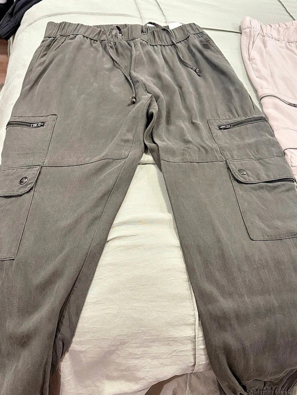 Banana Republic Cargo Jogger Pants in steel green Size Small